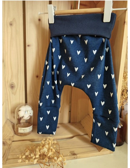 Pantalon évolutif bio - Coeurs fond bleu côtelé