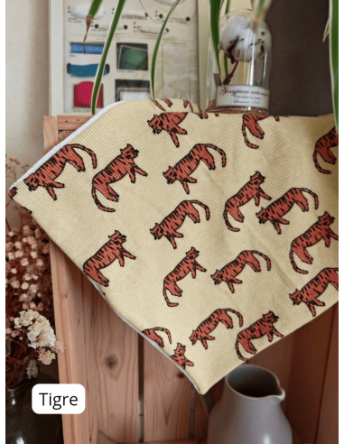 Serviette de table absorbante pour enfant