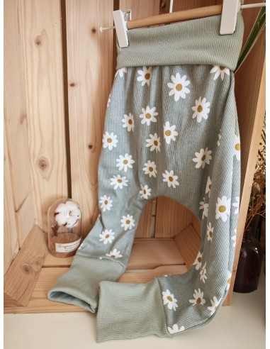 Pantalon évolutif bio - Pâquerettes fond vert...